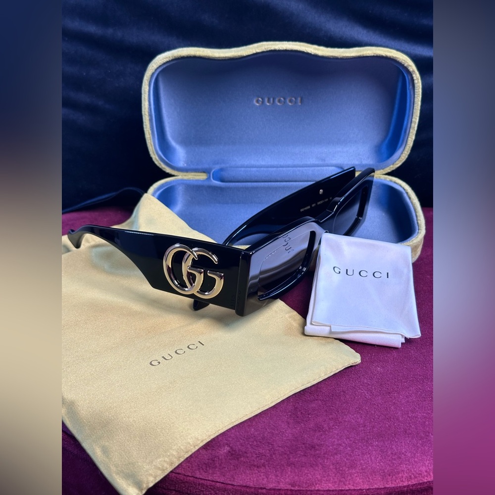 Gucci Generation Rectangular Sunglasses in Shiny Solid Black large gold logo - Picture 3 of 11